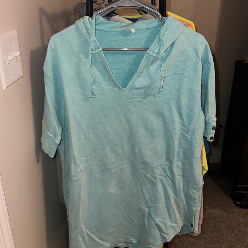 Short sleeve hoodie